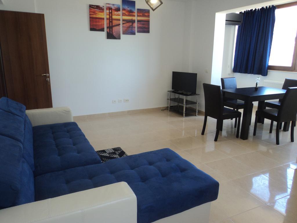 Ariana Apartment Navodari Bagian luar foto